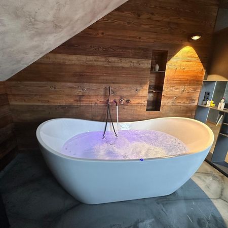 Appartement Der Extraklasse Mit Whirlpool โรดิง ภายนอก รูปภาพ