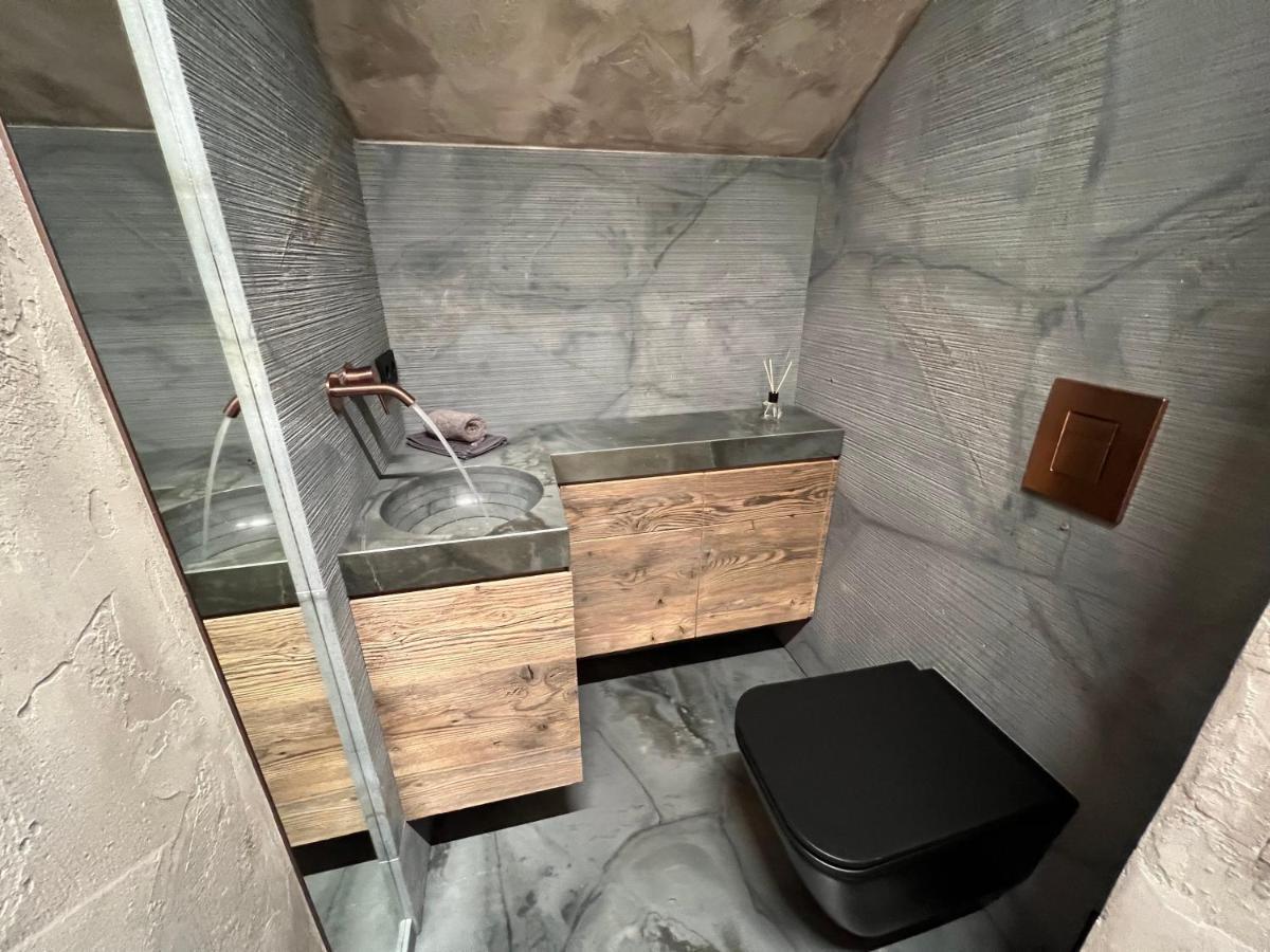 Appartement Der Extraklasse Mit Whirlpool โรดิง ภายนอก รูปภาพ